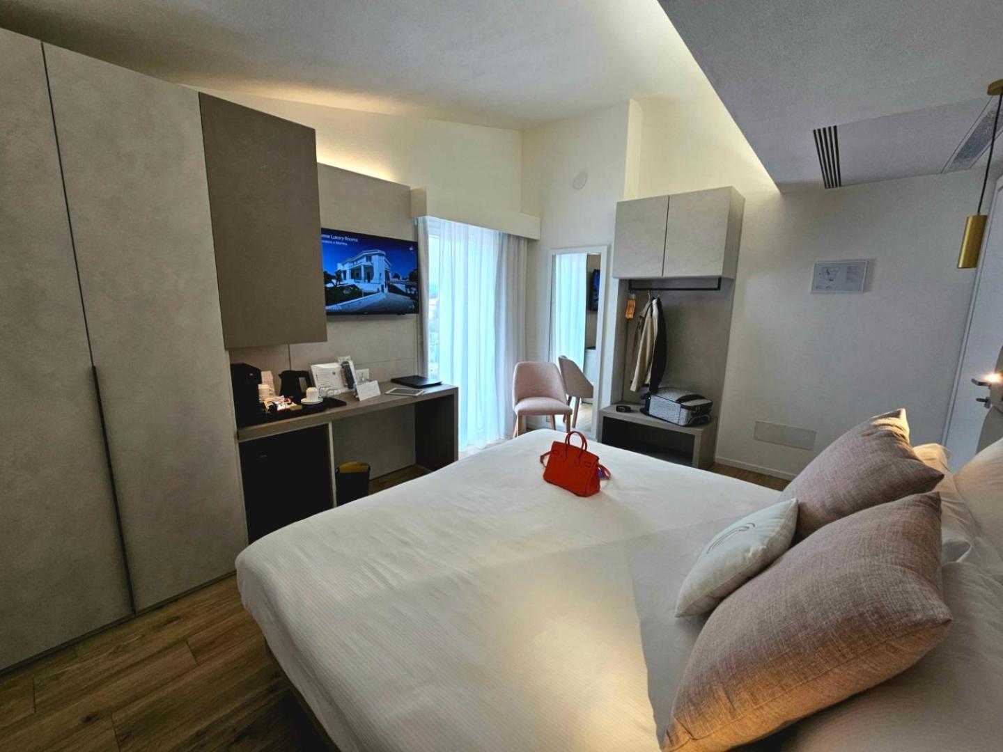 Chic & Charme Luxury Rooms Olbia Exterior foto