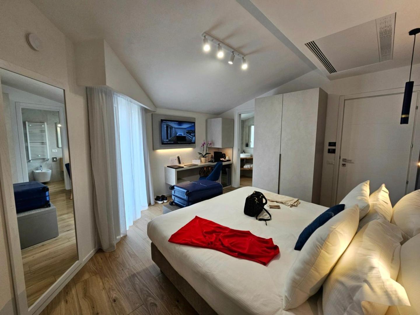 Chic & Charme Luxury Rooms Olbia Exterior foto